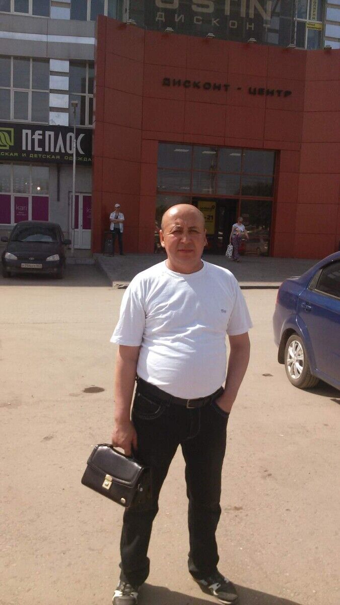  ,   Boris, 46 ,   ,   , c 