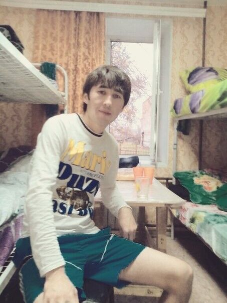  10286343  Temur, 38 ,    