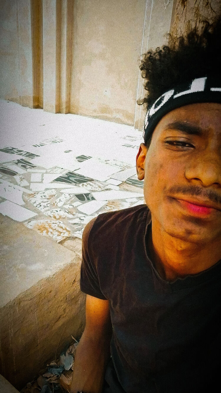  ,   Ismail, 24 ,   ,   , c 