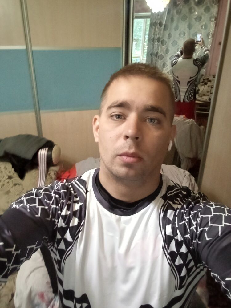  46528823    , 32 ,    