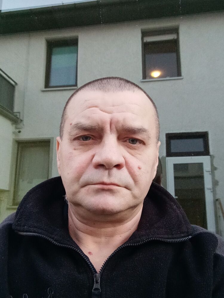  40864973  , 55 ,    