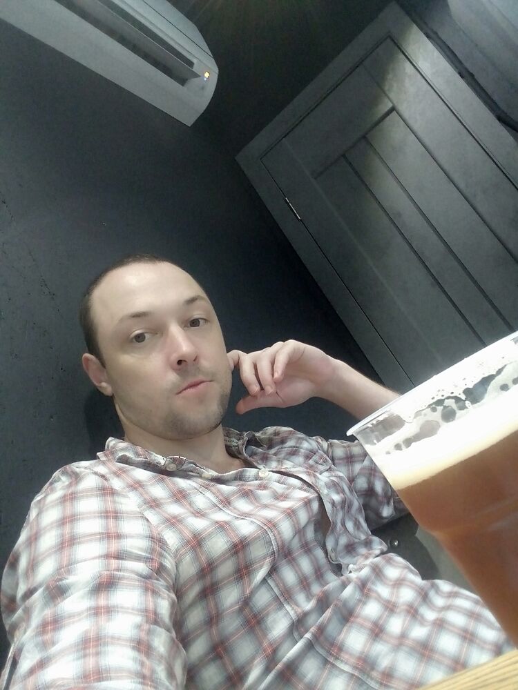  51828403  Alexey, 32 ,    