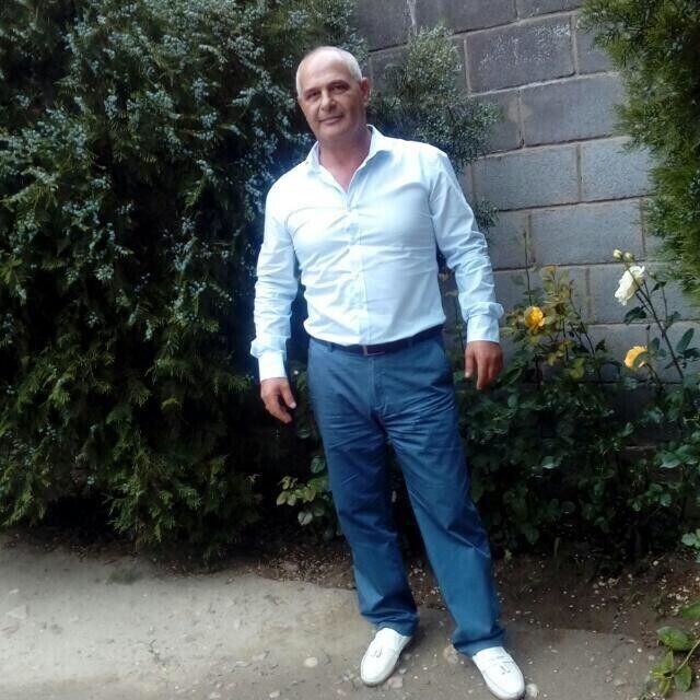  37676483  , 53 ,    