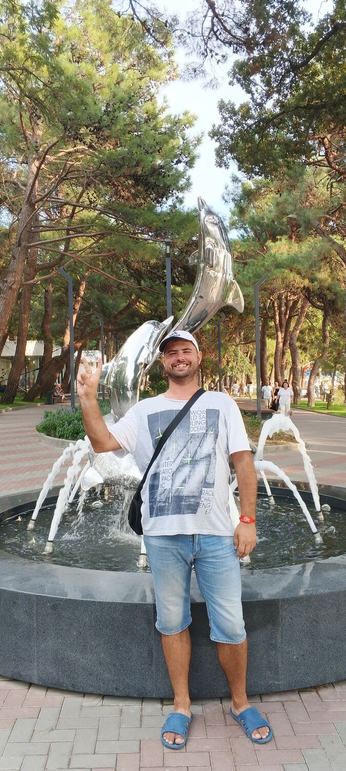  ,   Maxim, 29 ,   ,   , c , 