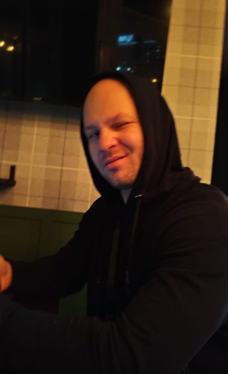  49377553  , 40 ,    