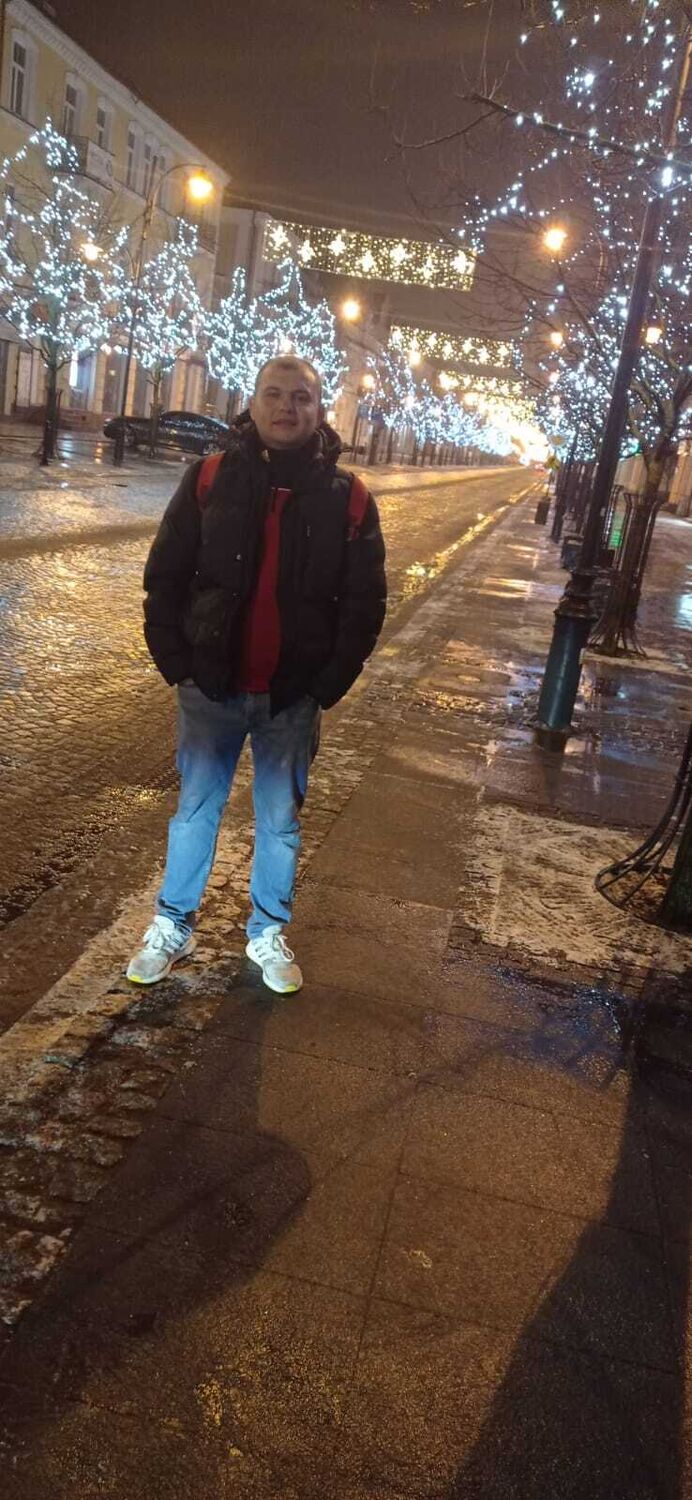  24597483  Andrzej, 31 ,    