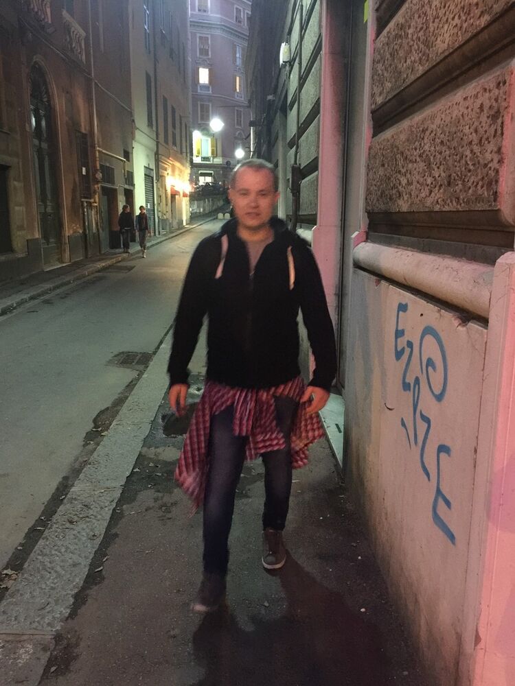  8423833  Iacob, 40 ,    