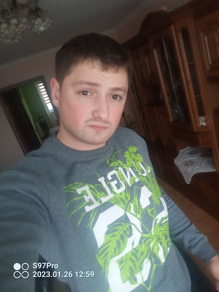  45354833  Roman, 30 ,    Aurich