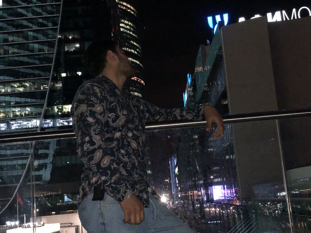  35107933  Xalid, 29 ,    