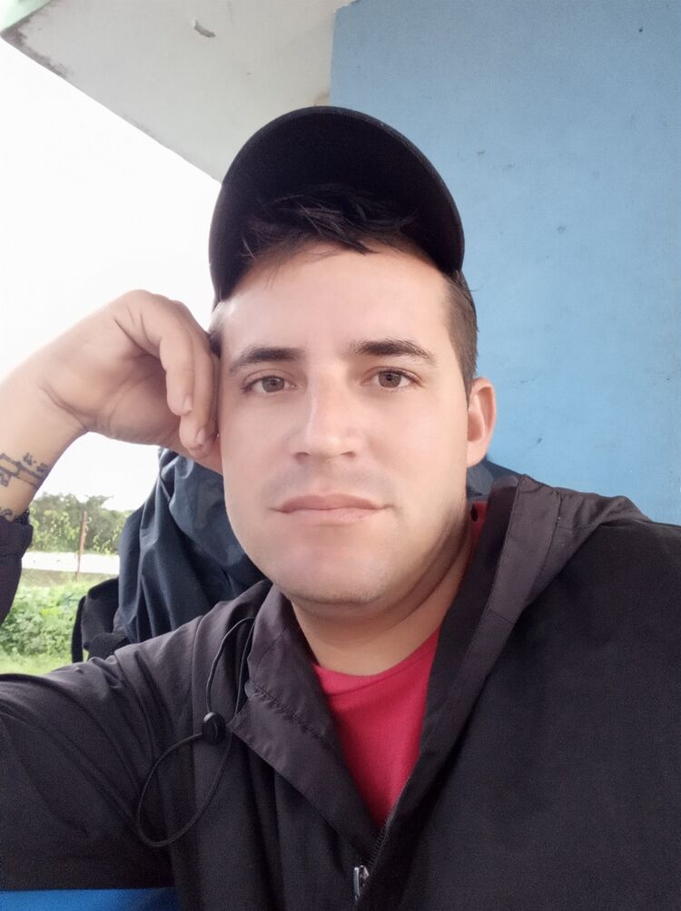  Havana,   Raciel, 33 ,   ,   