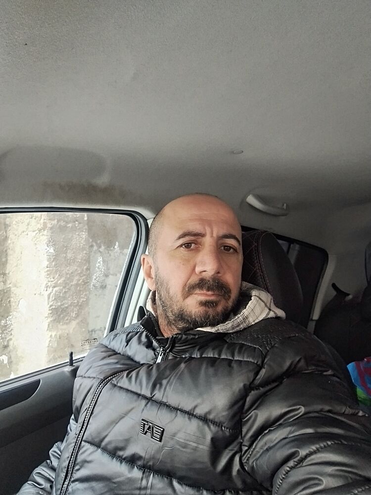  49778493  Rasim, 46 ,    