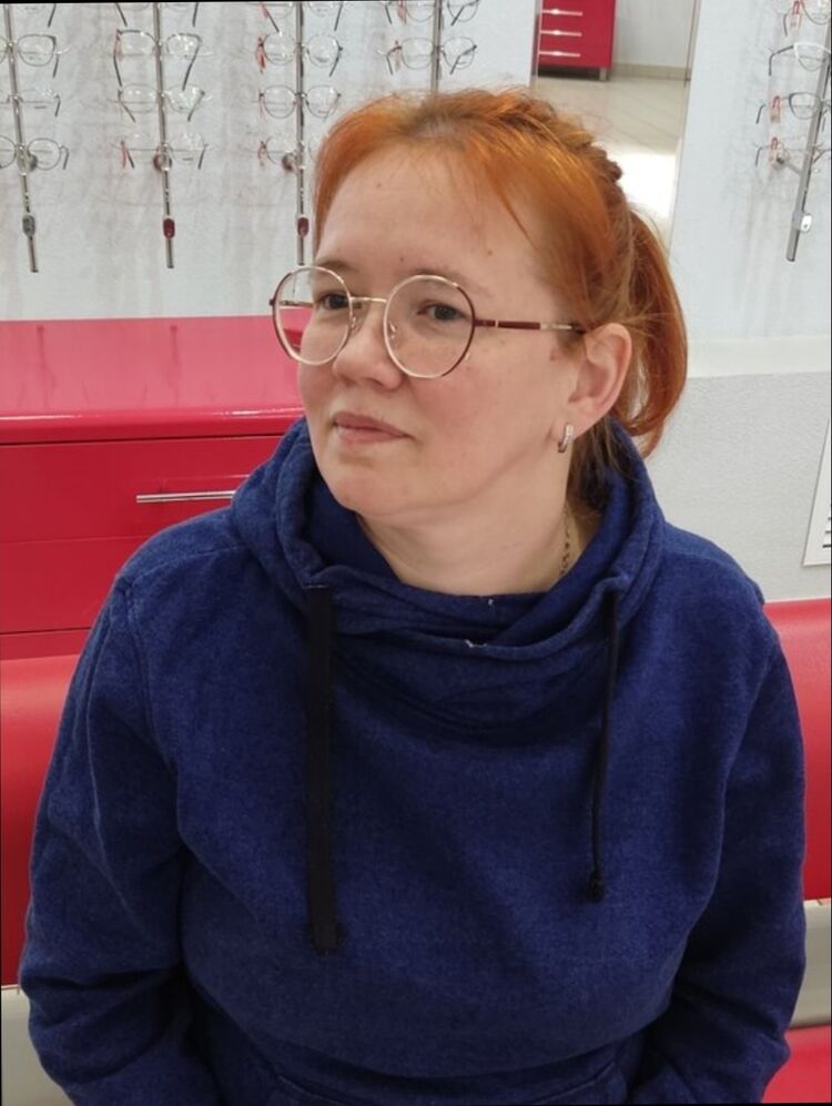  ,   Anastasia, 44 ,     , c 