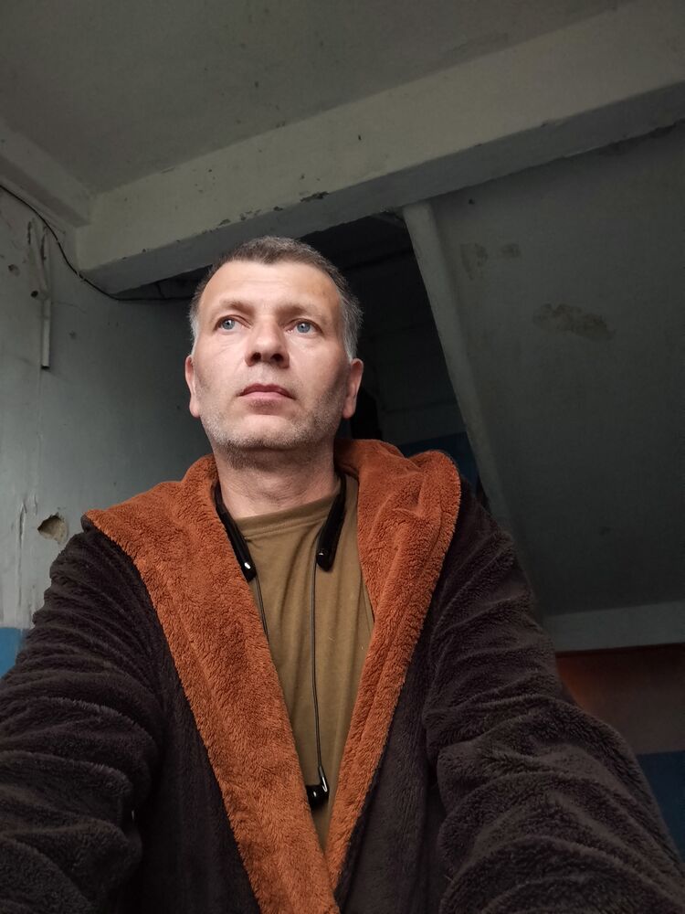  ,   Mr S, 42 ,     , c , 