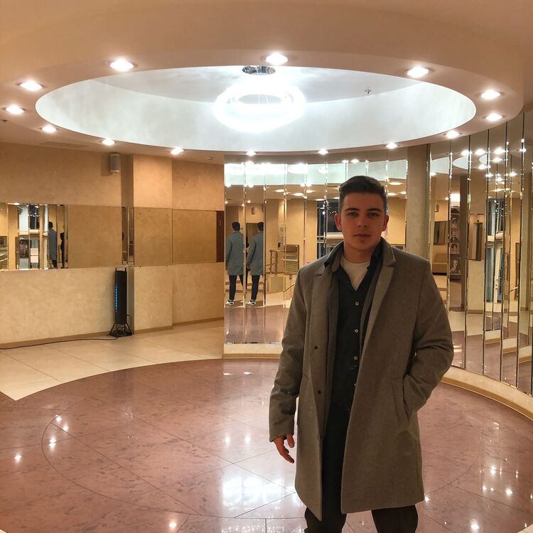  22886373  , 25 ,    -