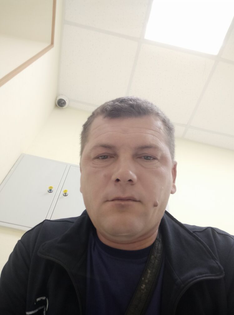  28246873  , 42 ,    