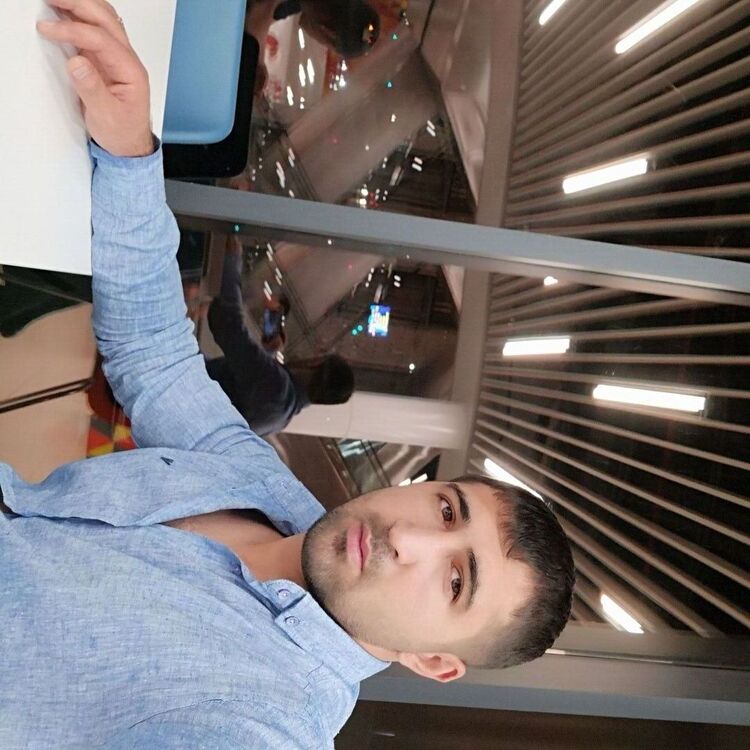  ,   Kolya, 35 ,     