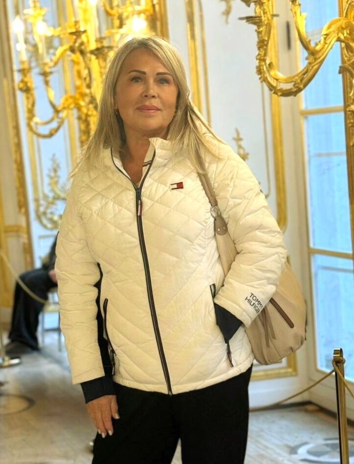  53893923  , 59 ,    -