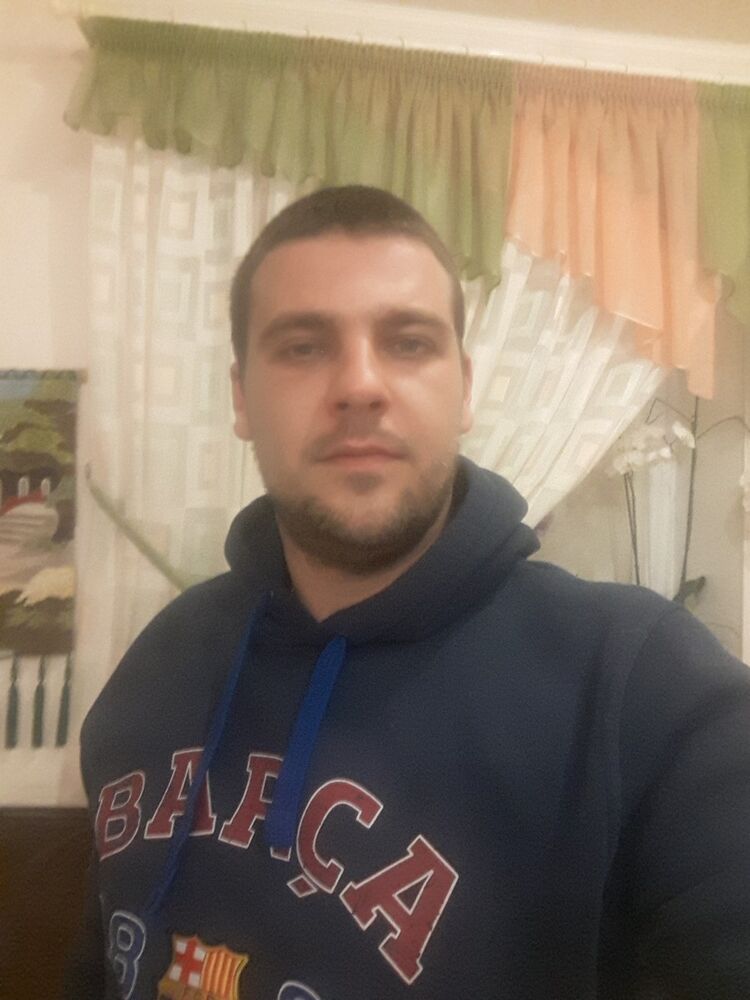 ,   Vlad, 34 ,  