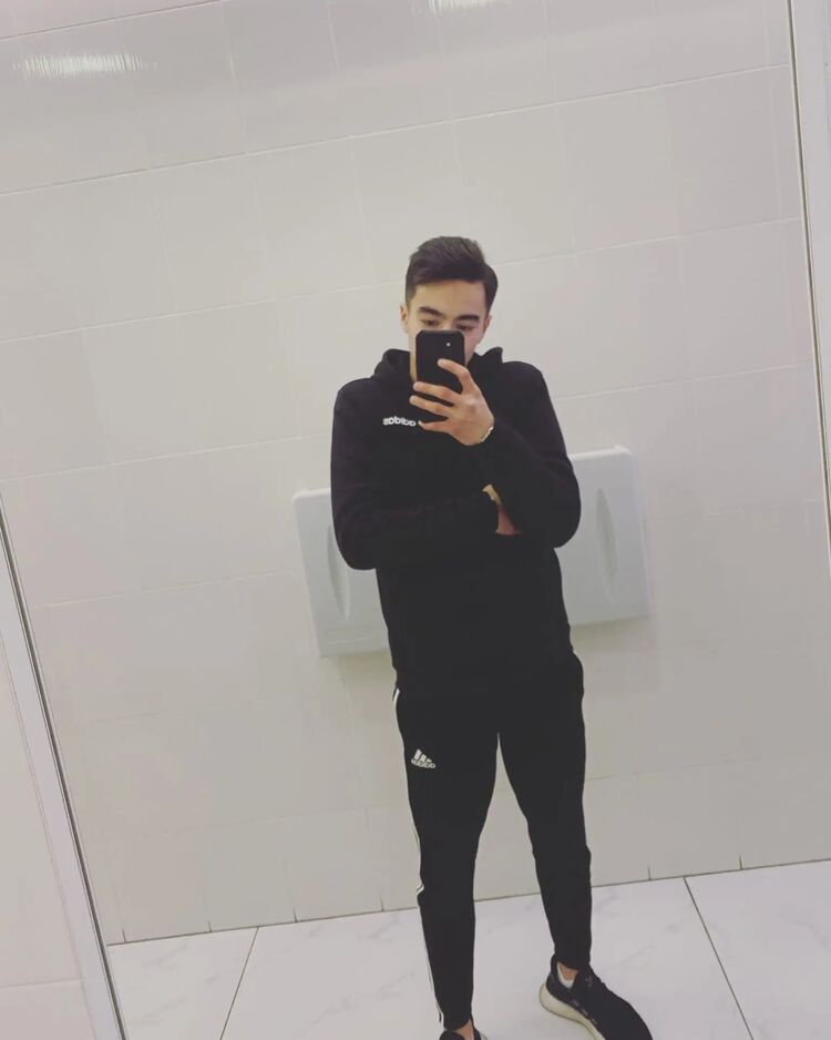  33299593  Vitaly, 24 ,    -