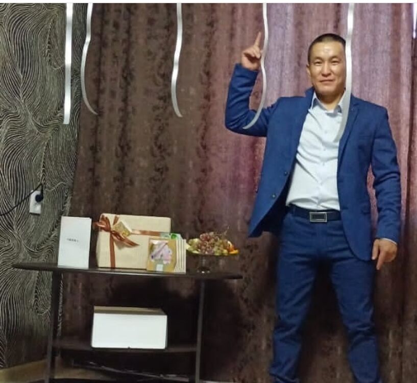  32623173  Almaz, 42 ,    