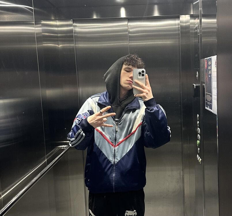  ,   Kyrylo, 20 ,   ,   
