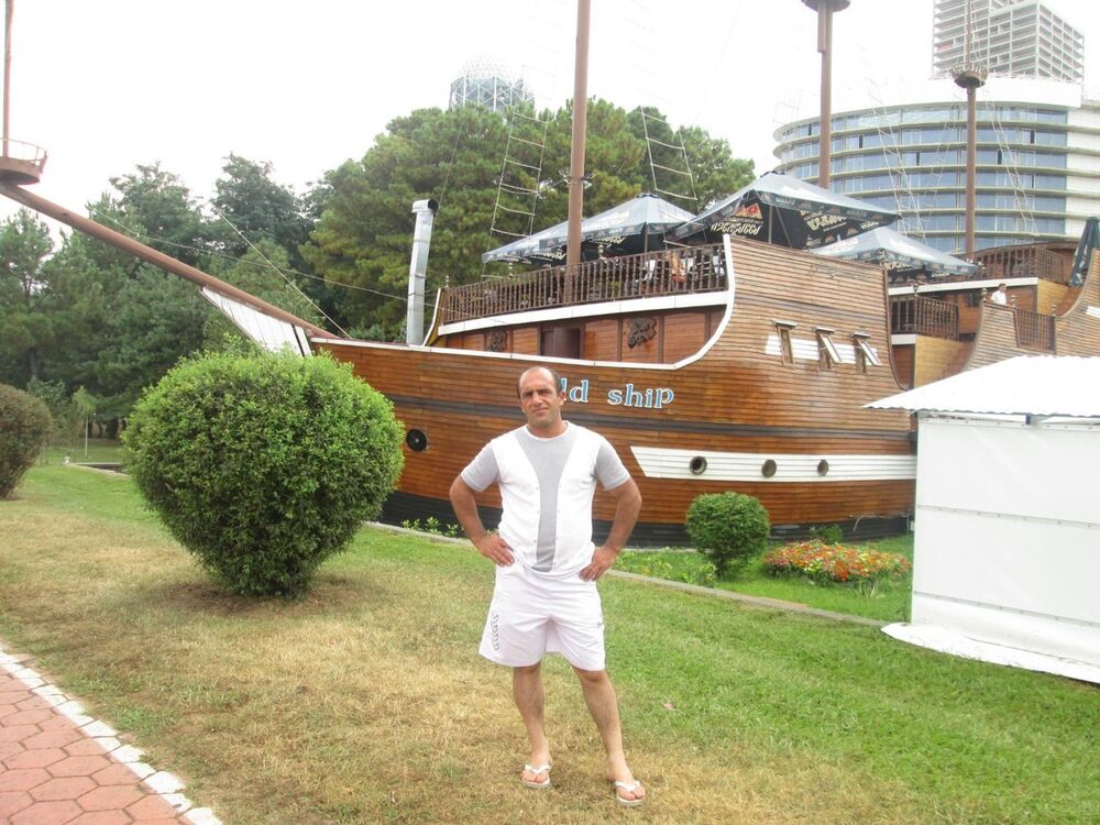  6363423  Vardan, 40 ,    