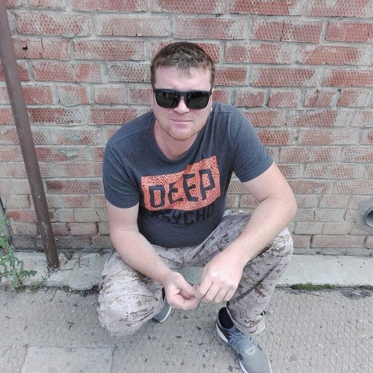  -,   Max, 44 ,  