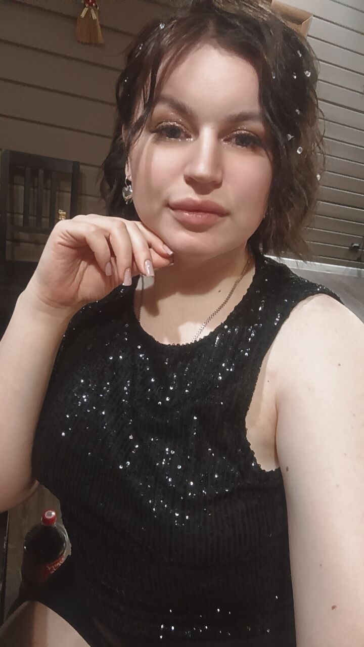  48765223  , 28 ,    