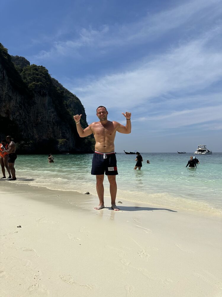 ���� 38261863 ������� ��������, 33 ����, ���� ���������� � ������������