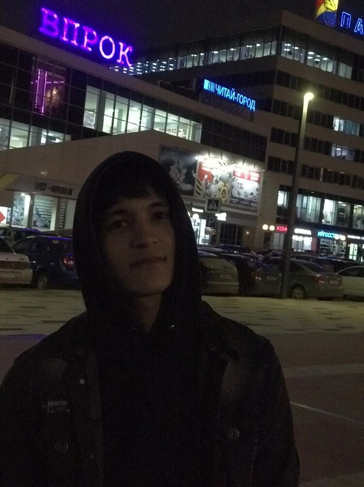   ,   Akram, 25 ,   ,   , 