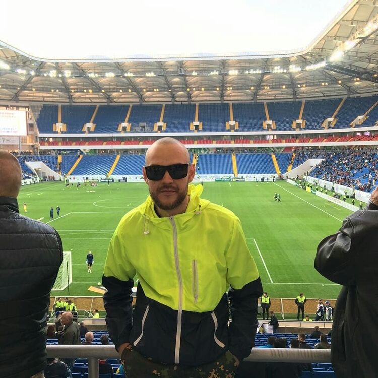  12031053  , 34 ,    --