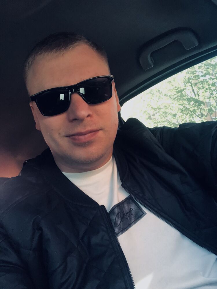  53076253  , 32 ,    