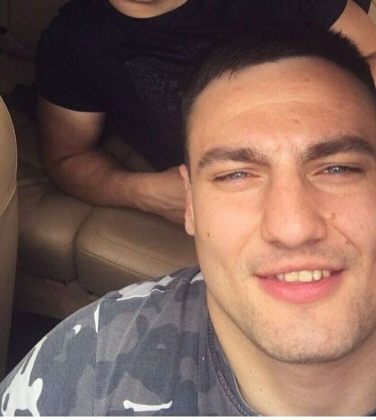  53534413  , 35 ,    --