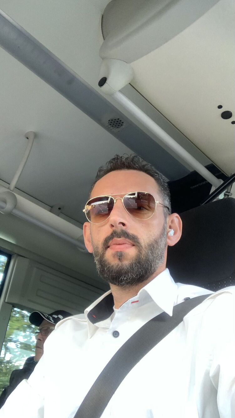  30006113  Naser, 41 ,    Dasa