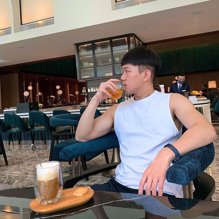  45047623  David, 33 ,    