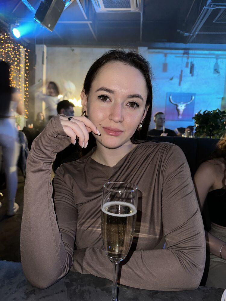  ,   Polina, 21 ,   ,   