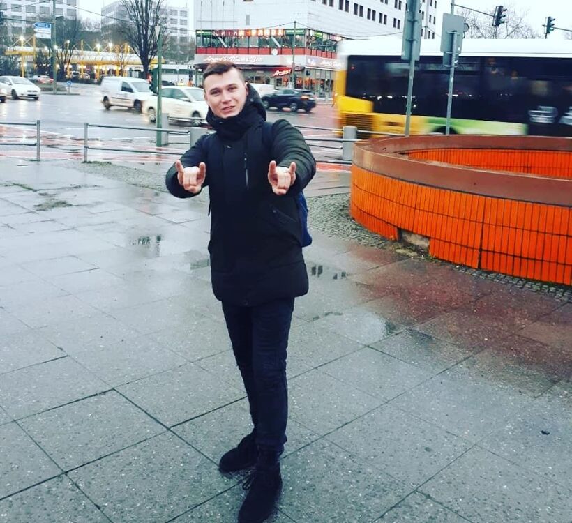  14994193  Oleg, 30 ,    