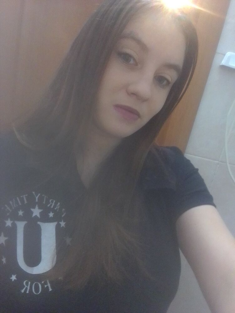  40027723  Viktoria, 23 ,    