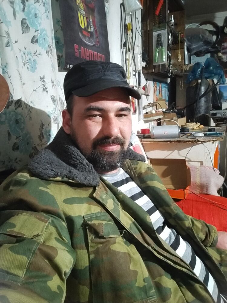  32562303  , 35 ,    