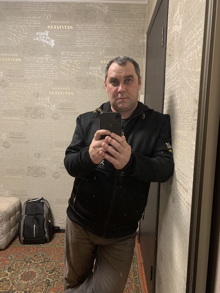  46602803  , 37 ,    