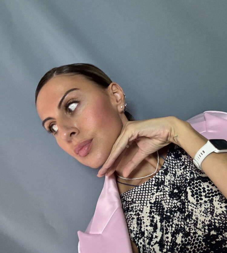  53948593  , 40 ,    -