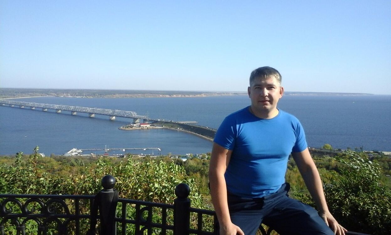  22732853  Alex, 39 ,    