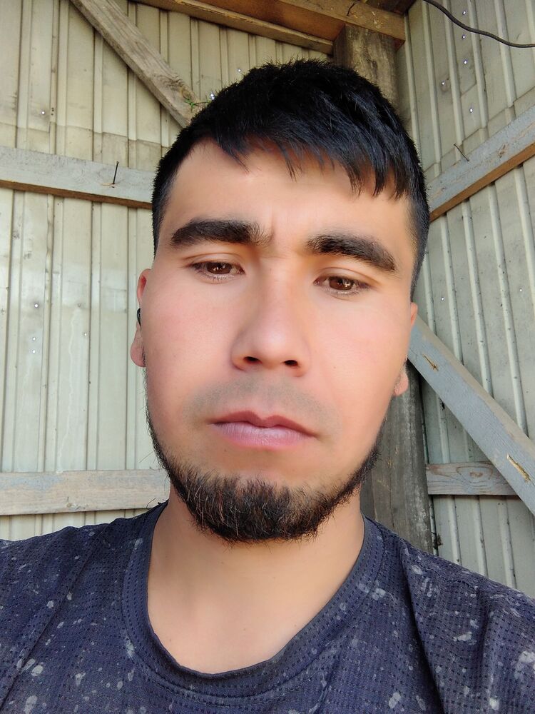 36735693  Yashnarbek, 25 ,    