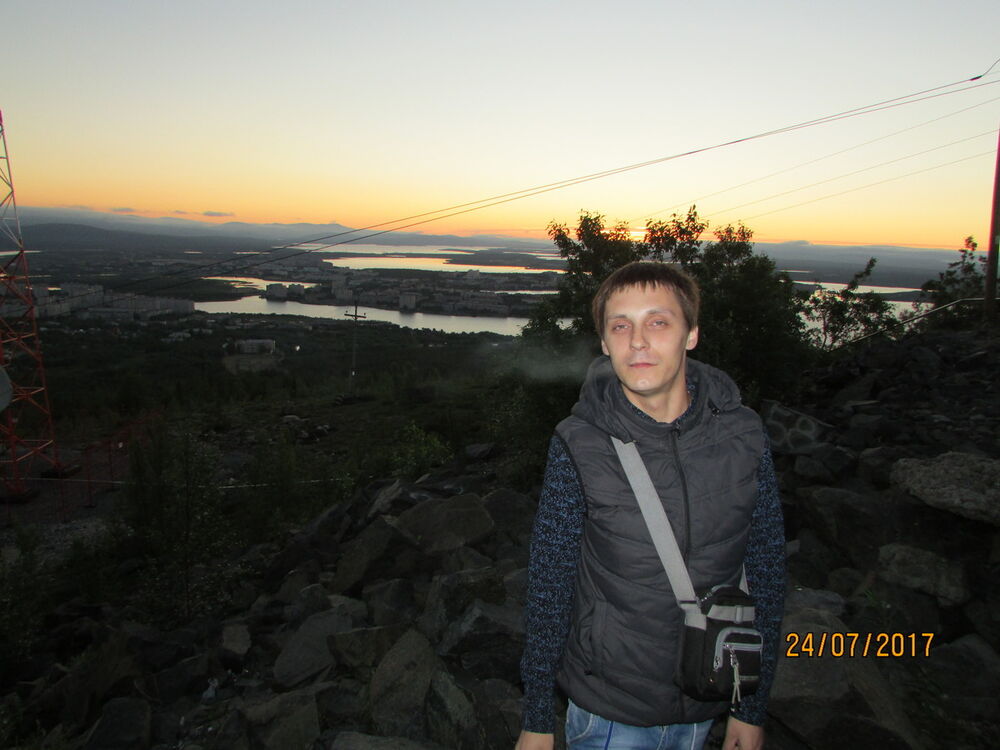  10665573  , 32 ,    -