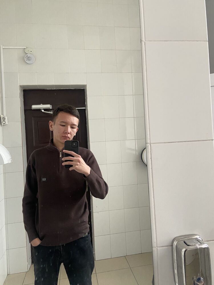  47137923  , 21 ,    