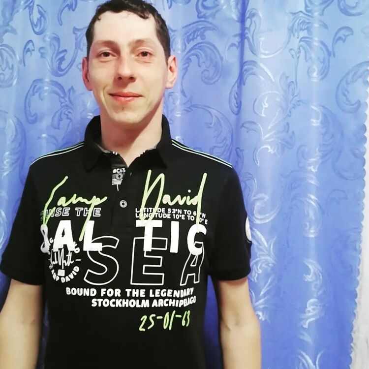  25834933  Alexey, 32 ,    