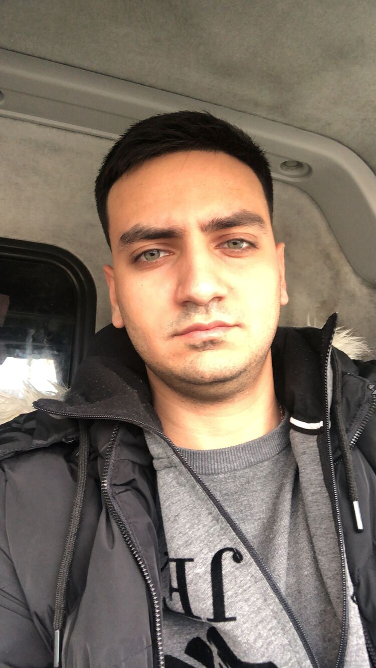  26815543  Archi, 27 ,    