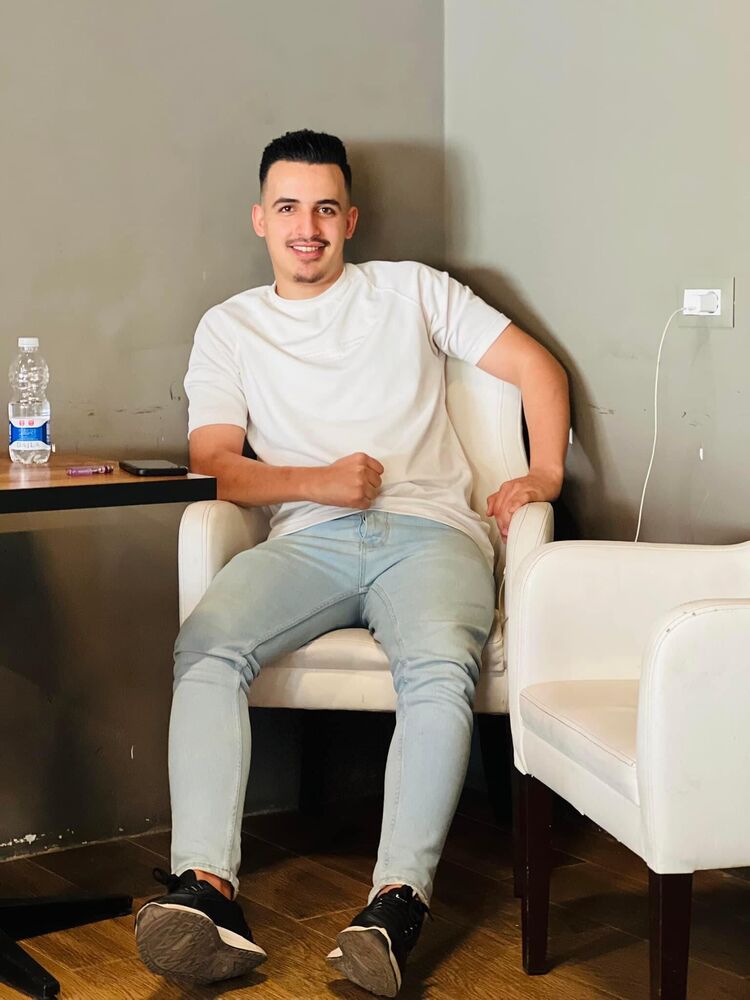  ,   Laklouk, 28 ,   ,   