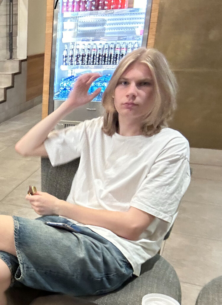 ���� 45372313 ����� ���������, 19 ���, ���� ���������� � �������-��-����