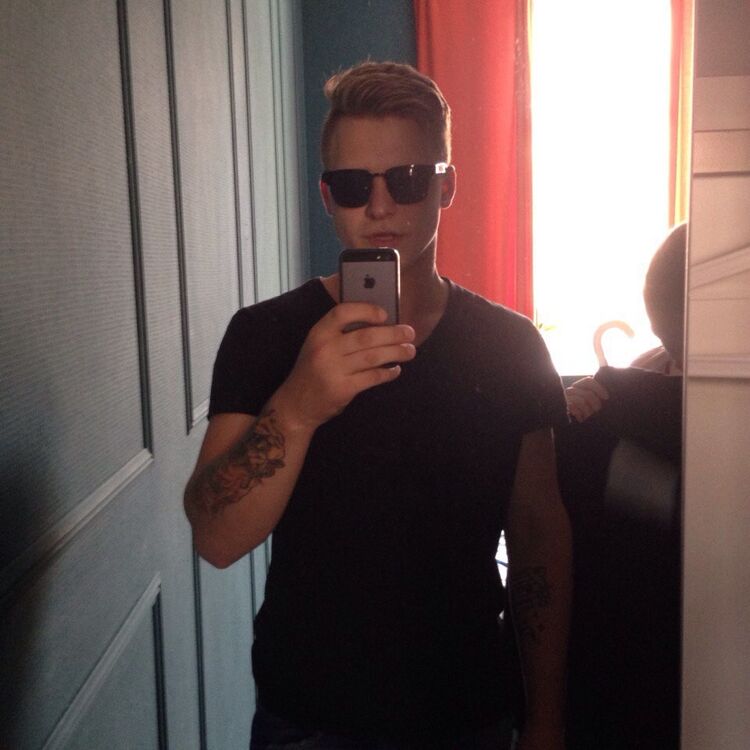  ,   Val, 30 ,   